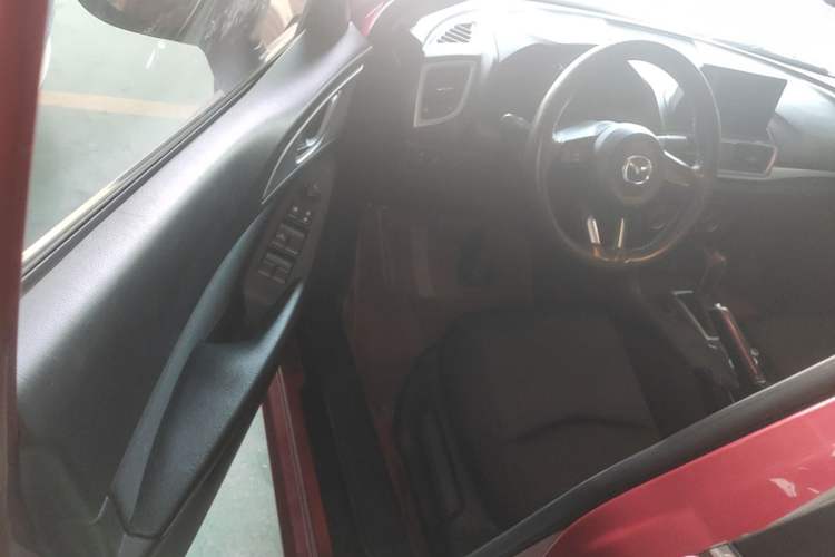 Used Mazda 3 Axela 2017 Sedan 1.5L Automatic Comfort Model Emission Standard China V Driver Seat