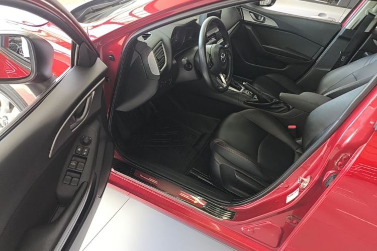 Used Mazda 3 Axela 2017 Sedan 1.5L Automatic Comfort Model Emission Standard China V Driver Seat
