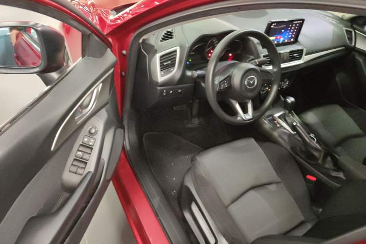 Used Mazda 3 Axela 2017 Sedan 1.5L Automatic Comfort Model Emission Standard China V Driver Seat