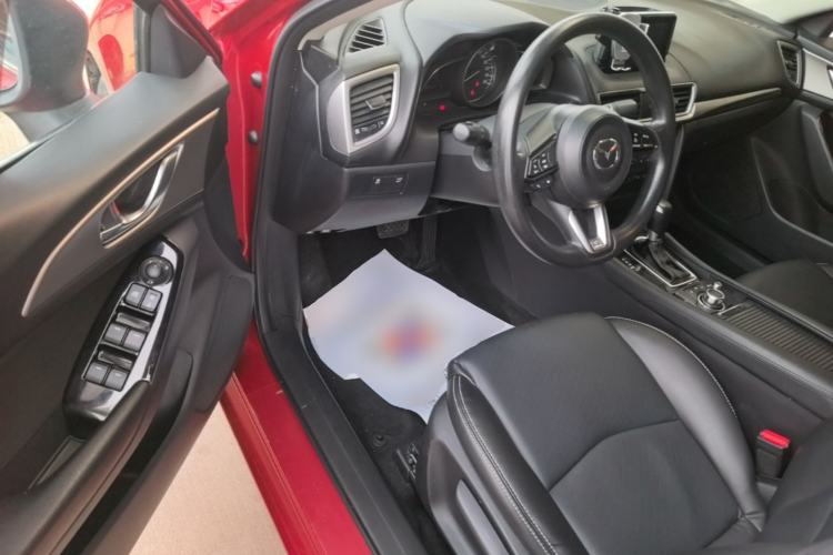 Used Mazda 3 Axela 2017 Sedan 1.5L Automatic Luxury Model Emission Standard China V Driver Seat