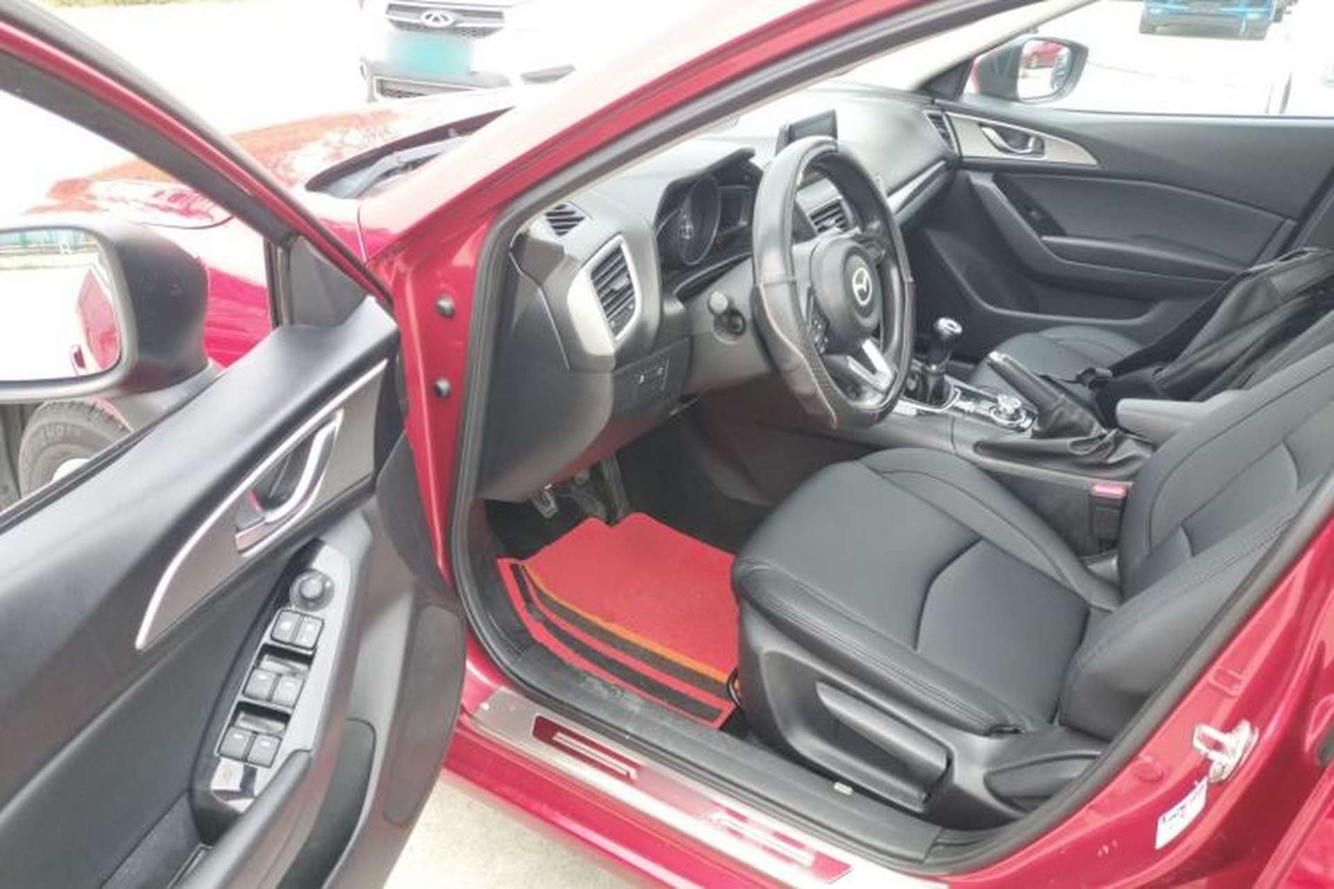 Used Mazda 3 Axela 2017 Sedan 1.5L Manual Luxury Model Emission Standard China V Driver Seat