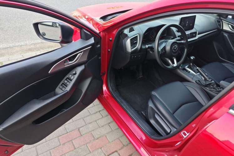 Used Mazda 3 Axela 2017 Sedan 1.5L Automatic Comfort Model Emission Standard China V Driver Seat
