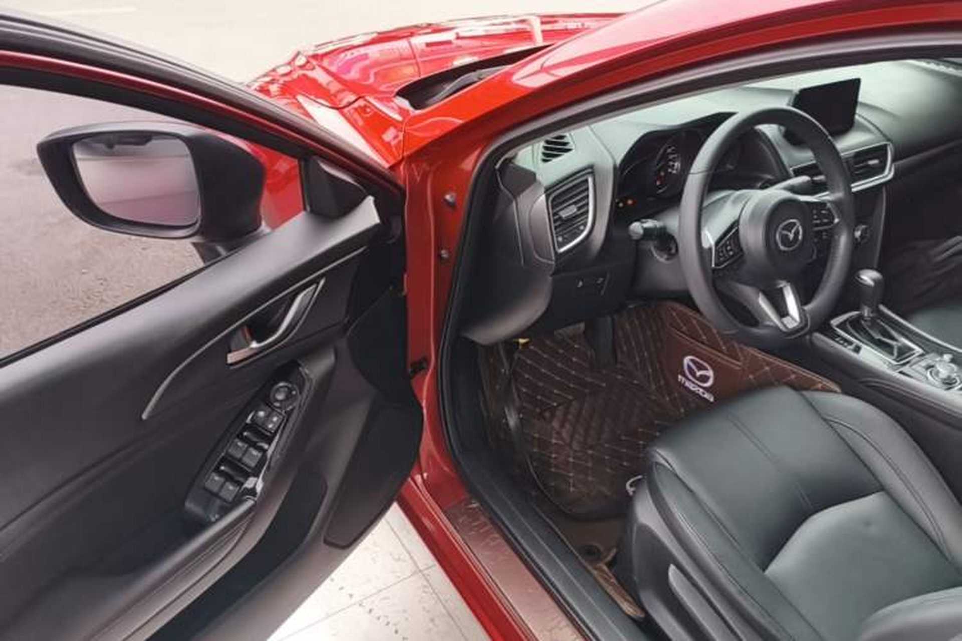 Used Mazda 3 Axela 2017 Sedan 1.5L Automatic Prestige Model China V Standard Driver Seat