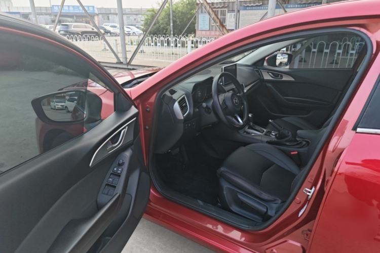 Used Mazda 3 Axela 2017 Sedan 1.5L Automatic Comfort Model Emission Standard China V Driver Seat