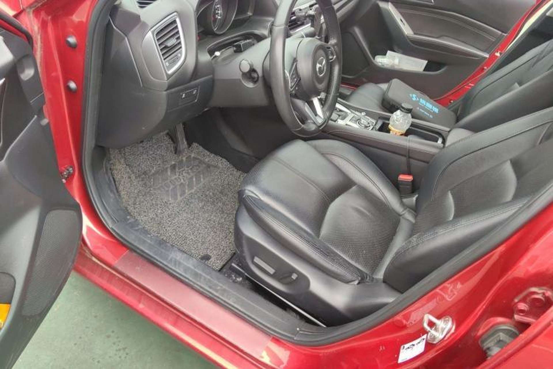 Used Mazda 3 Axela 2017 Sedan 2.0L Automatic Prestige Model China V Standard Driver Seat