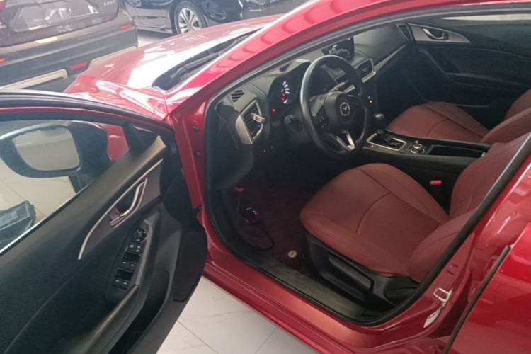 Used Mazda 3 Axela 2017 Sedan 1.5L Automatic Luxury Model Emission Standard China V Driver Seat
