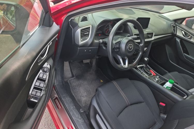 Used Mazda 3 Axela 2017 Sedan 1.5L Automatic Luxury Model Emission Standard China V Driver Seat