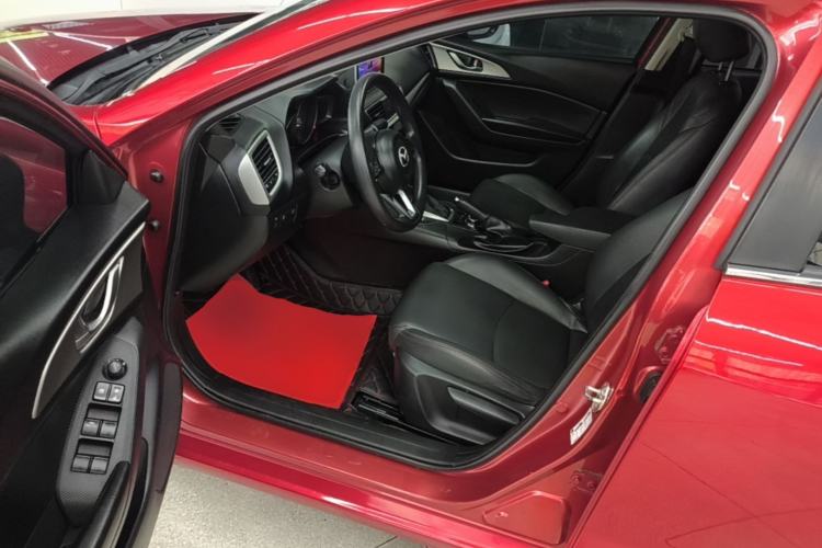 Used Mazda 3 Axela 2017 Sedan 1.5L Automatic Comfort Model Emission Standard China V Driver Seat