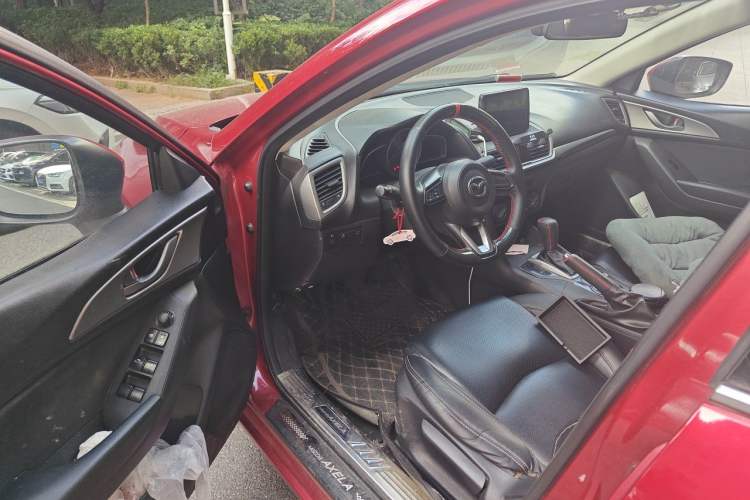 Used Mazda 3 Axela 2017 Sedan 1.5L Automatic Comfort Model Emission Standard China V Driver Seat