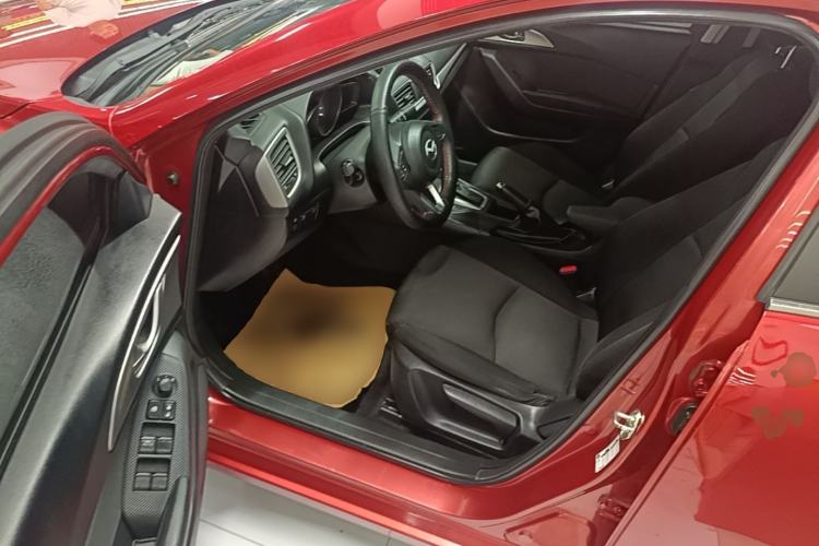 Used Mazda 3 Axela 2017 Sedan 1.5L Automatic Comfort Model Emission Standard China V Driver Seat
