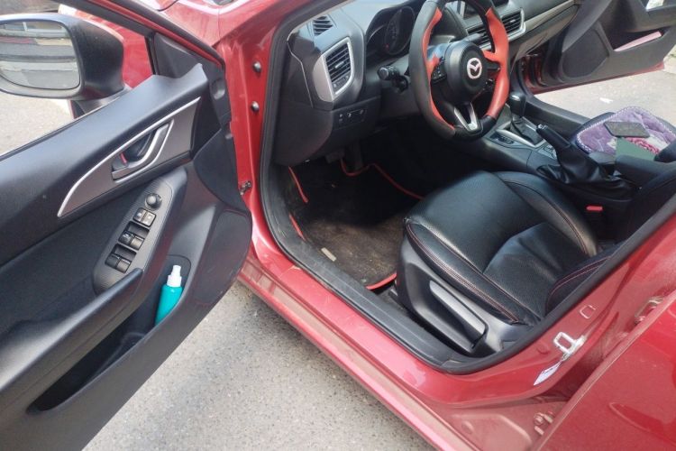 Used Mazda 3 Axela 2017 Sedan 1.5L Automatic Comfort Model Emission Standard China V Driver Seat