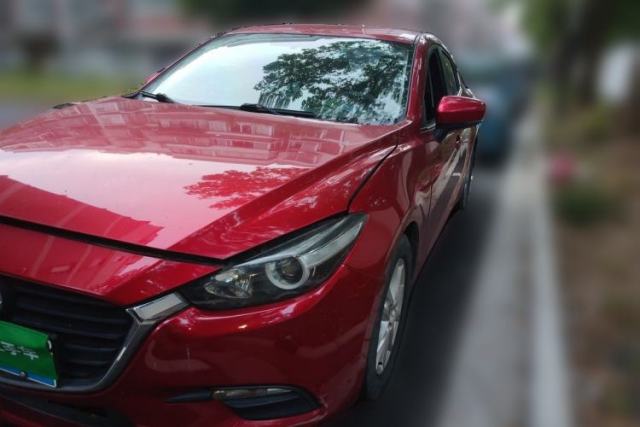 Ojetý Mazda 3 Axela 2017 Sedan 1.5L Automatic Comfort Model Emission Standard China V