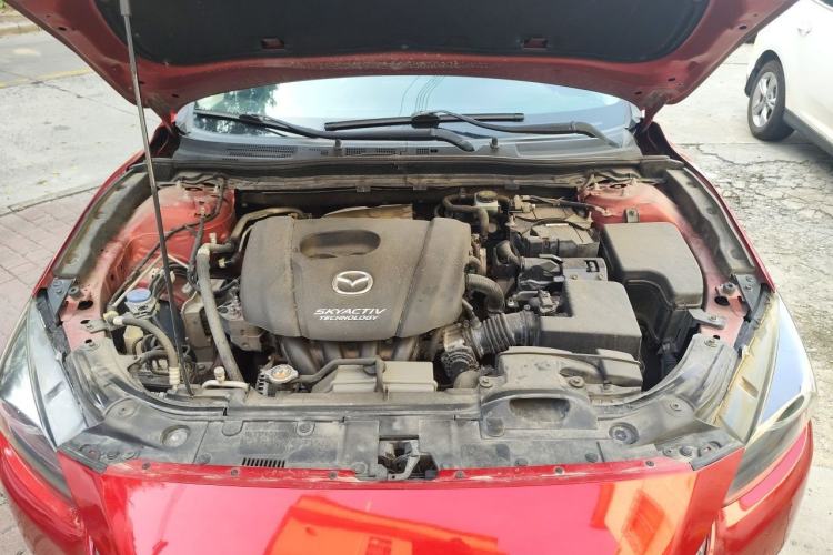 Used Mazda 3 Axela 2017 Sedan 1.5L Automatic Luxury Model Emission Standard China V Engine Bay
