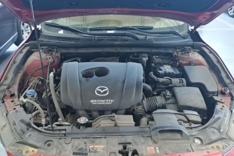 Used Mazda 3 Axela 2017 Sedan 2.0L Automatic Flagship Model China V Standard Engine Bay