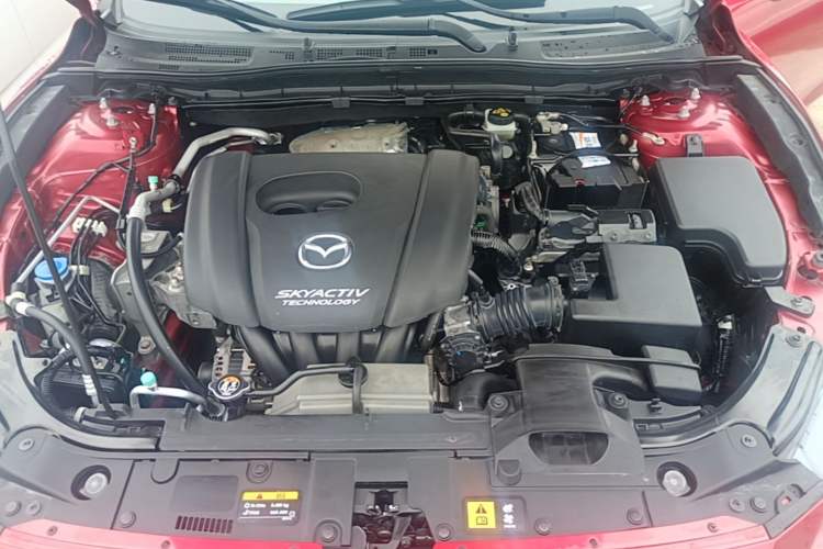Used Mazda 3 Axela 2017 Hatchback 1.5L Automatic Luxury Model Emission Standard China V Engine Bay