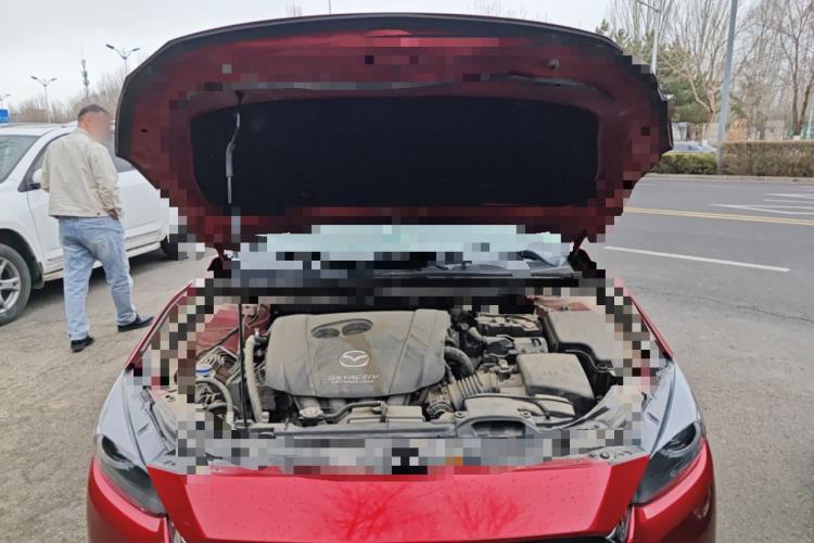 Used Mazda 3 Axela 2017 Sedan 2.0L Automatic Flagship Model China V Standard Engine Bay