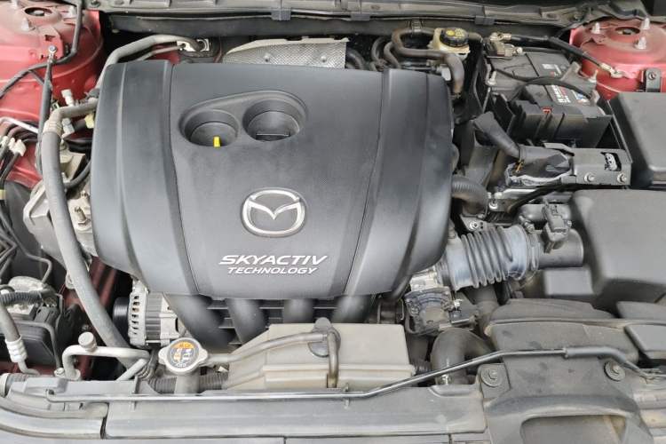 Used Mazda 3 Axela 2017 Sedan 2.0L Automatic Flagship Model China V Standard Engine Bay
