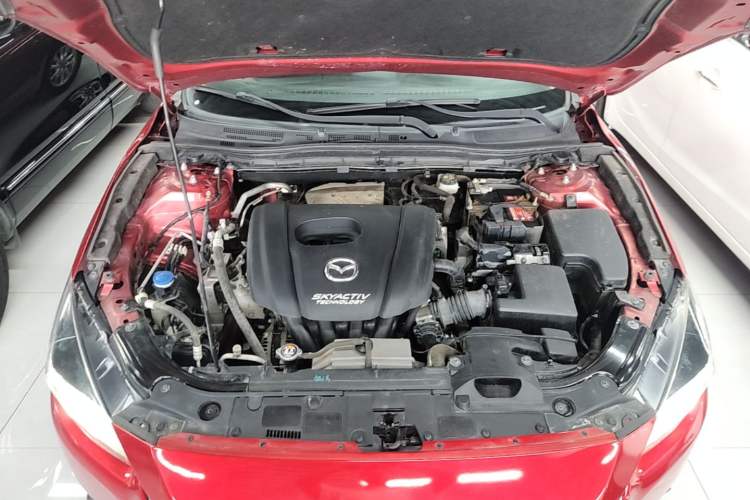Used Mazda 3 Axela 2017 Sedan 1.5L Automatic Luxury Model Emission Standard China V Engine Bay
