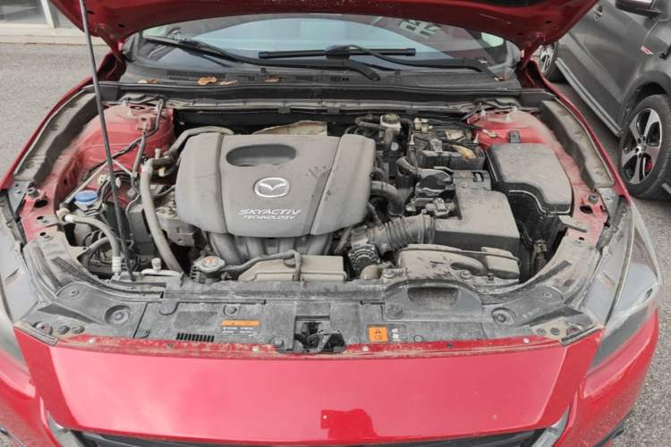 Used Mazda 3 Axela 2017 Hatchback 1.5L Automatic Luxury Model Emission Standard China V Engine Bay