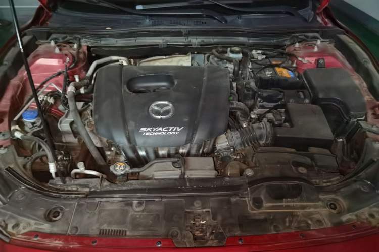 Used Mazda 3 Axela 2017 Hatchback 1.5L Automatic Luxury Model Emission Standard China V Engine Bay