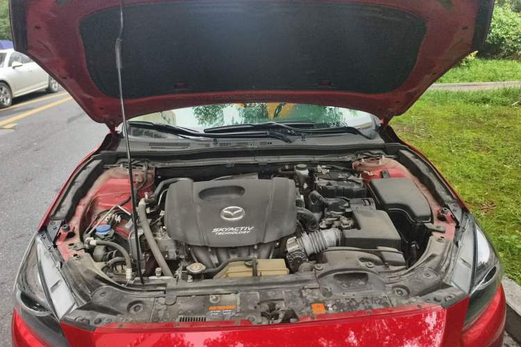Used Mazda 3 Axela 2017 Sedan 1.5L Automatic Luxury Model Emission Standard China V Engine Bay