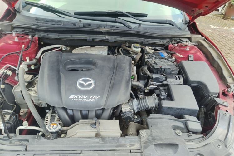 Used Mazda 3 Axela 2017 Sedan 1.5L Automatic Luxury Model Emission Standard China V Engine Bay
