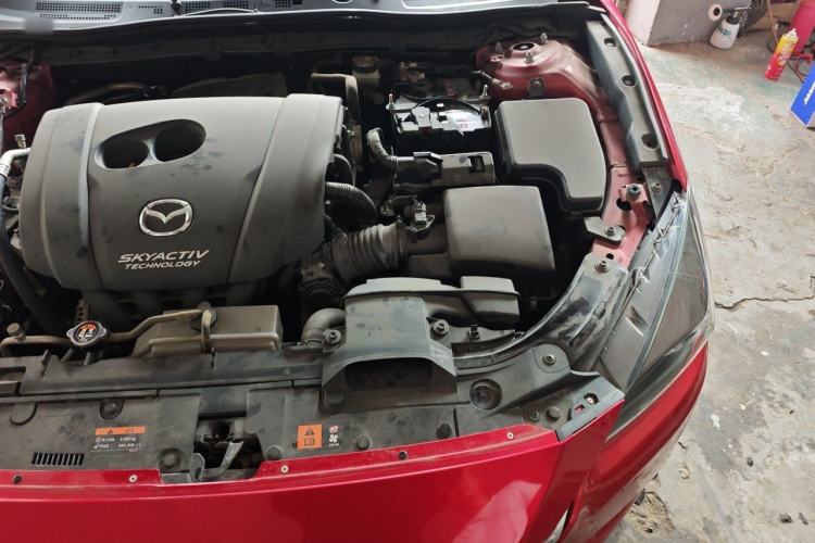 Used Mazda 3 Axela 2017 Hatchback 2.0L Automatic Luxury Model Emission Standard China V Engine Bay Left