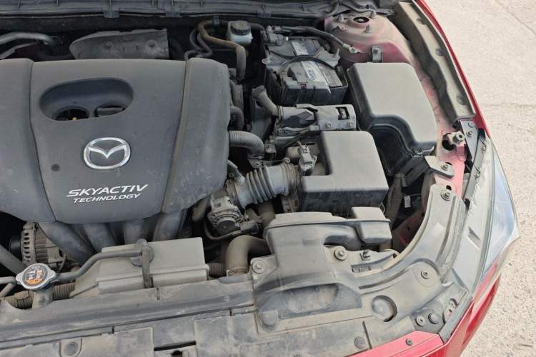 Used Mazda 3 Axela 2017 Sedan 1.5L Automatic Comfort Model Emission Standard China V Engine Bay Left