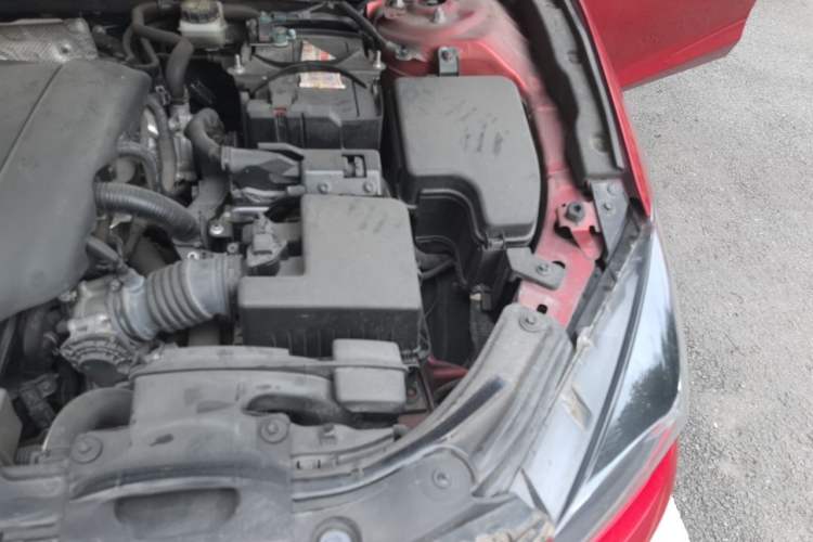 Used Mazda 3 Axela 2017 Sedan 1.5L Automatic Luxury Model Emission Standard China V Engine Bay Left