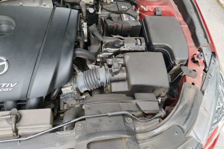 Used Mazda 3 Axela 2017 Sedan 2.0L Automatic Flagship Model China V Standard Engine Bay Left