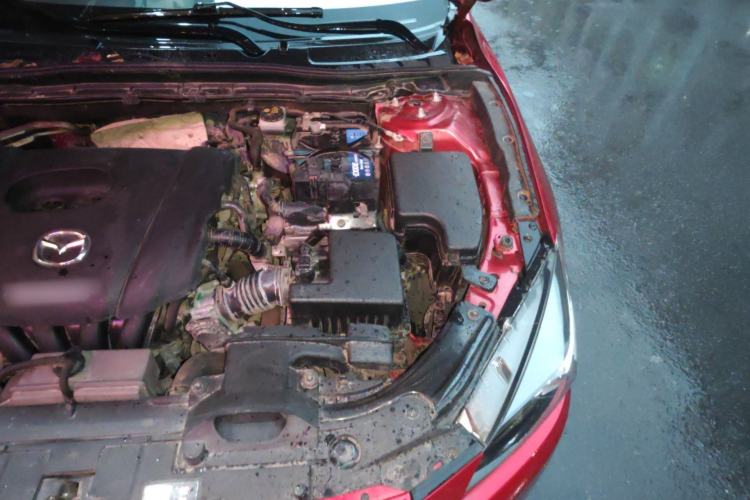 Used Mazda 3 Axela 2017 Sedan 1.5L Automatic Comfort Model Emission Standard China V Engine Bay Left
