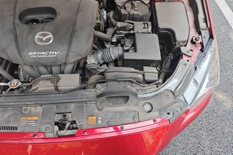 Used Mazda 3 Axela 2017 Sedan 1.5L Automatic Luxury Model Emission Standard China V Engine Bay Left