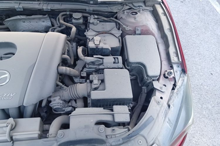 Used Mazda 3 Axela 2017 Sedan 1.5L Automatic Comfort Model China VI Standard Engine Bay Left