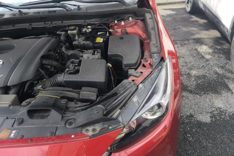 Used Mazda 3 Axela 2017 Sedan 1.5L Automatic Comfort Model Emission Standard China V Engine Bay Left
