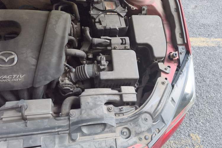 Used Mazda 3 Axela 2017 Sedan 1.5L Automatic Comfort Model Emission Standard China V Engine Bay Left