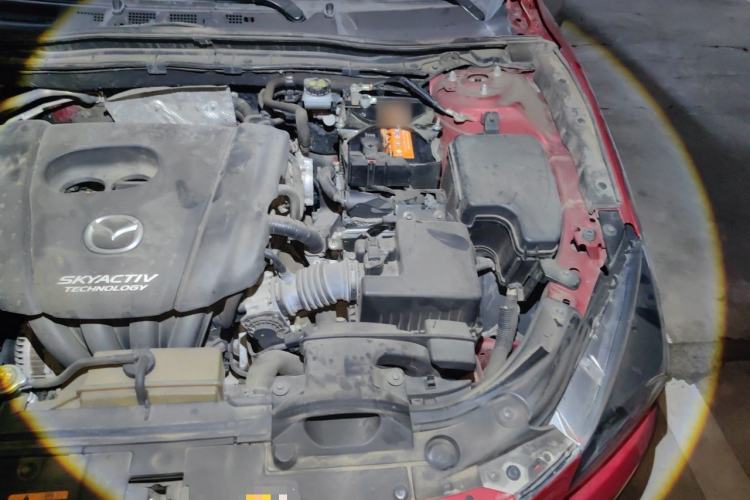 Used Mazda 3 Axela 2017 Sedan 1.5L Automatic Luxury Model Emission Standard China V Engine Bay Left