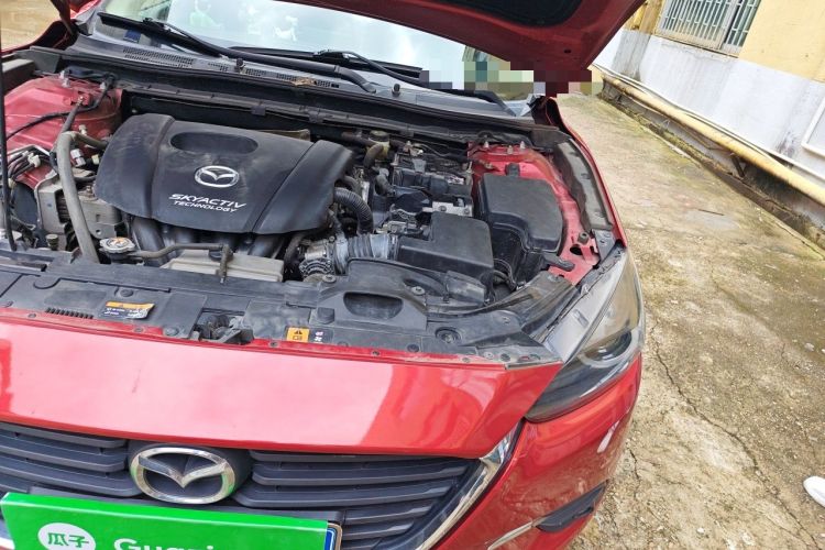 Used Mazda 3 Axela 2017 Sedan 1.5L Automatic Luxury Model China VI Standard Engine Bay Left