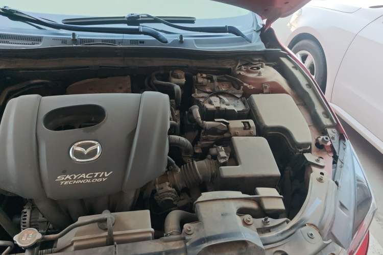 Used Mazda 3 Axela 2017 Sedan 1.5L Automatic Comfort Model Emission Standard China V Engine Bay Left