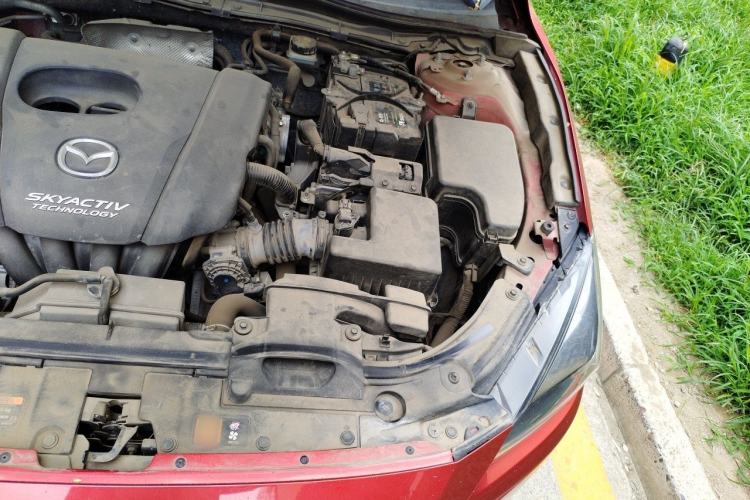 Used Mazda 3 Axela 2017 Sedan 1.5L Automatic Luxury Model Emission Standard China V Engine Bay Left