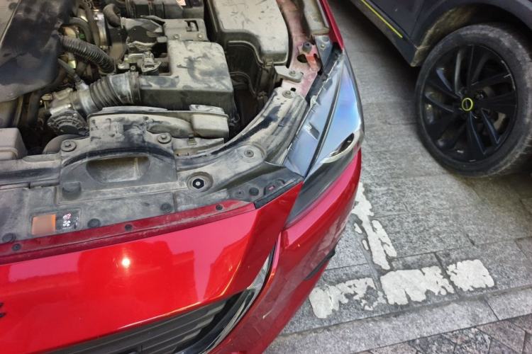 Used Mazda 3 Axela 2017 Hatchback 1.5L Automatic Luxury Model Emission Standard China V Engine Bay Left