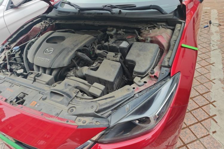 Used Mazda 3 Axela 2017 Sedan 1.5L Automatic Luxury Model Emission Standard China V Engine Bay Left