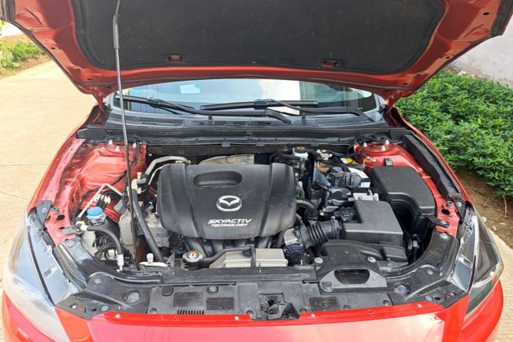 Used Mazda 3 Axela 2017 Sedan 1.5L Automatic Luxury Model Emission Standard China V Engine Bay