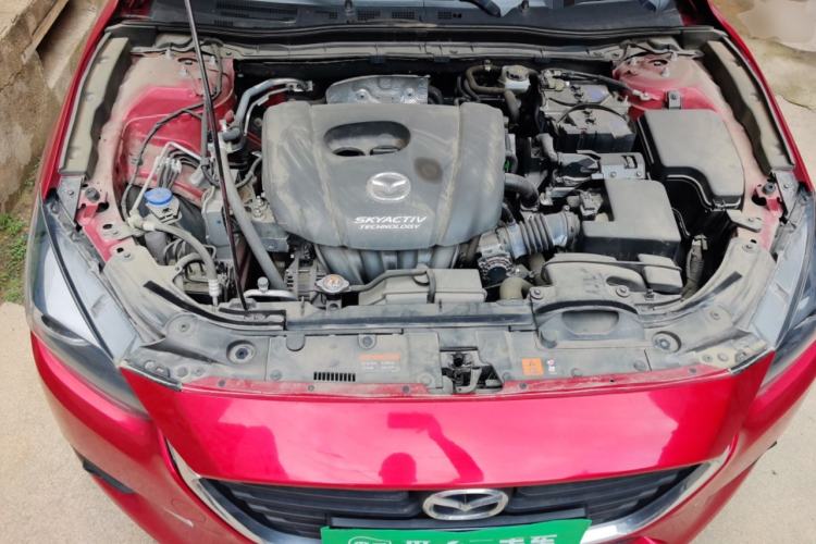 Used Mazda 3 Axela 2017 Sedan 1.5L Automatic Luxury Model China VI Standard Engine Bay