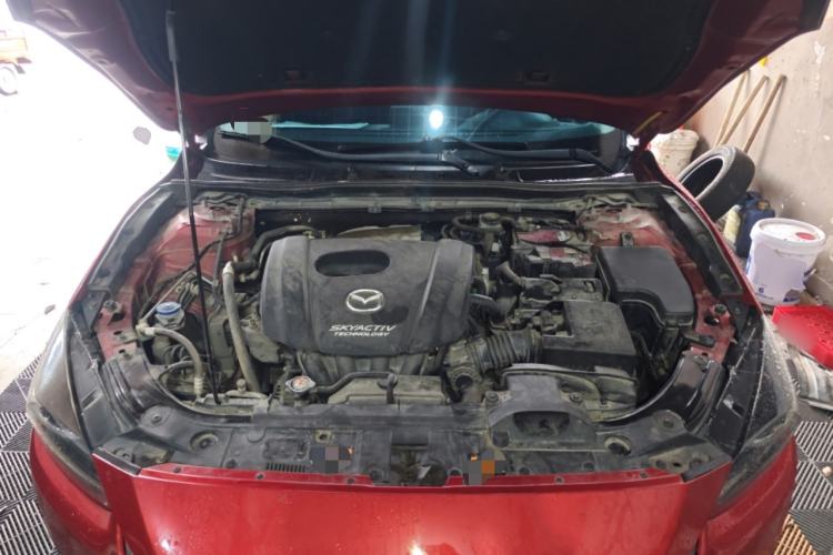 Used Mazda 3 Axela 2017 Sedan 1.5L Automatic Luxury Model Emission Standard China V Engine Bay