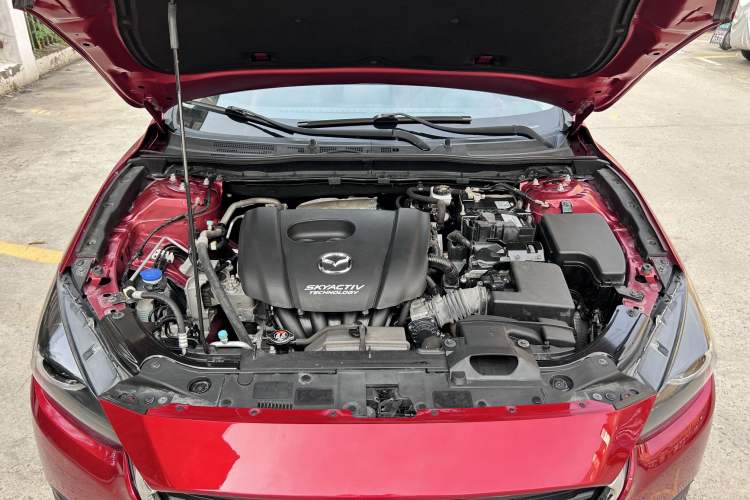 Used Mazda 3 Axela 2017 Sedan 1.5L Automatic Luxury Model Emission Standard China V Engine Bay