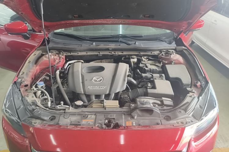 Used Mazda 3 Axela 2017 Hatchback 1.5L Automatic Luxury Model Emission Standard China V Engine Bay