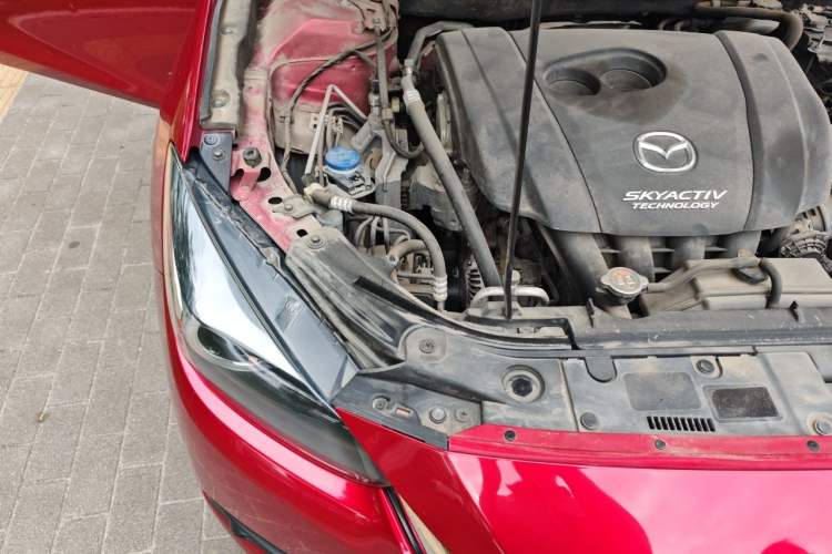 Used Mazda 3 Axela 2017 Sedan 2.0L Automatic Prestige Model China V Standard Engine Bay Right