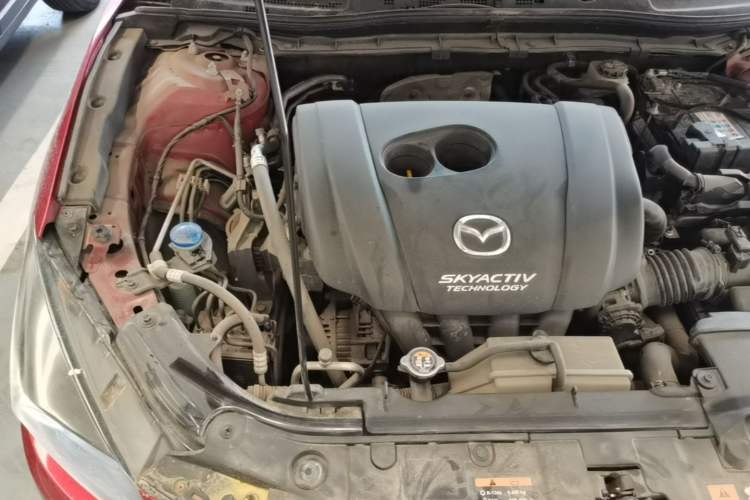 Used Mazda 3 Axela 2017 Sedan 2.0L Automatic Flagship Model China V Standard Engine Bay Right