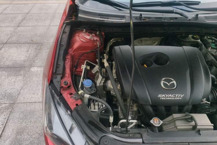 Used Mazda 3 Axela 2017 Hatchback 2.0L Automatic Luxury Model Emission Standard China V Engine Bay Right