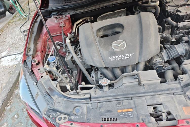 Used Mazda 3 Axela 2017 Sedan 1.5L Automatic Comfort Model Emission Standard China V Engine Bay Right